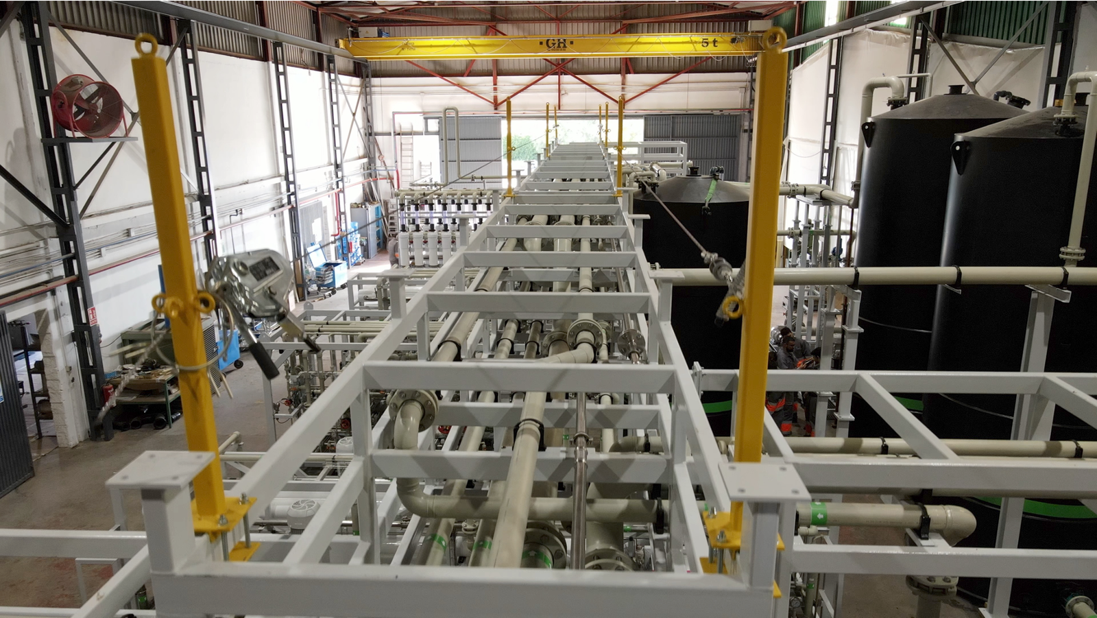 foto real-racks y skids vista superior - planta WTP en CCGT de Ostroleka